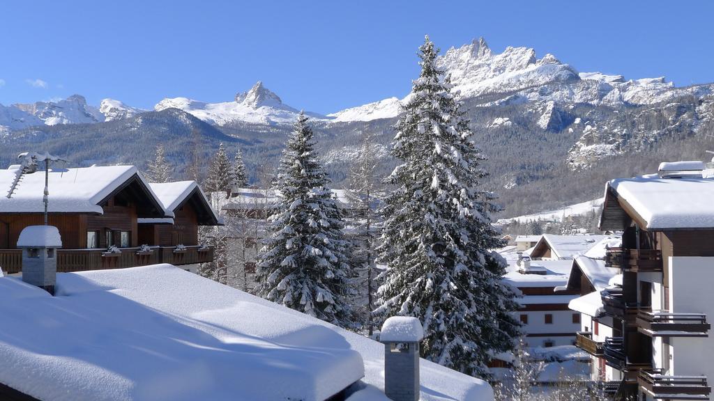 Hotel Bellaria - Cortina D'Ampezzo Ngoại thất bức ảnh
